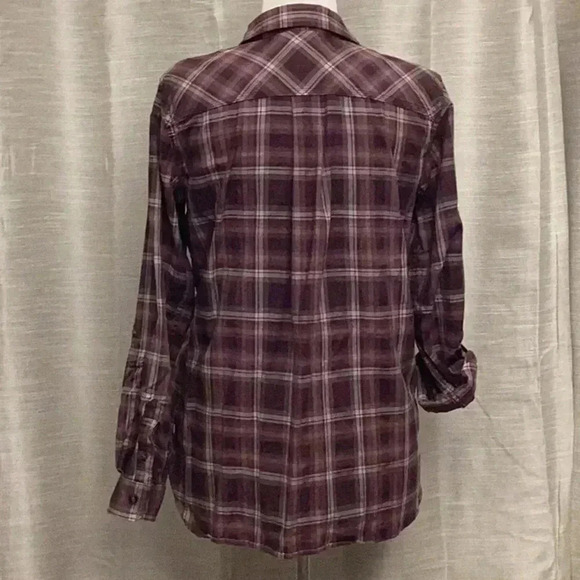 Carhartt Long Sleeve Button Down Shirt | Size Large - Picture 9 of 11